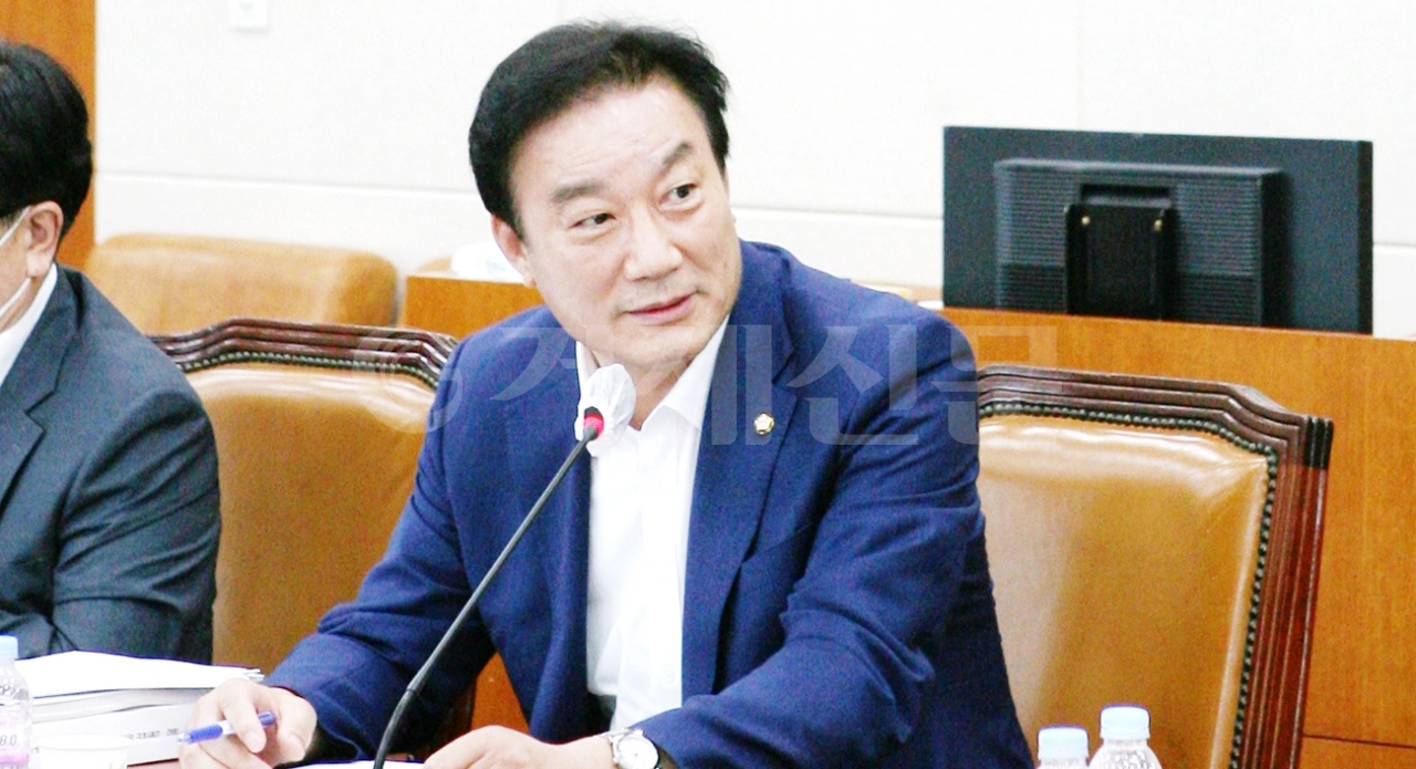 지난 20일 기재위 업무보고에서 질의 중인 서일준 국회의원.