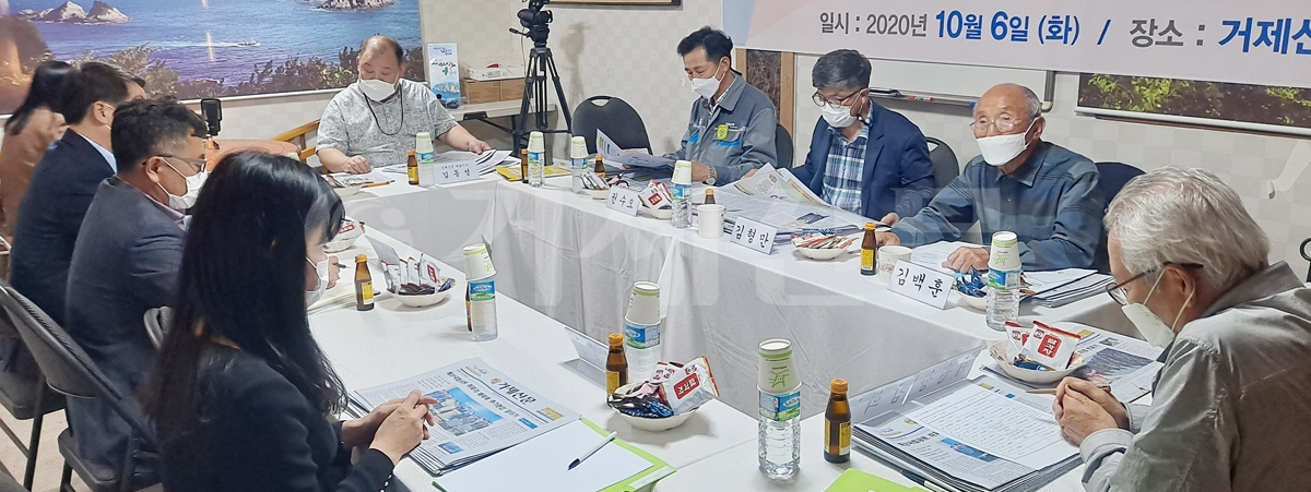 지난 6일 본지 회의실에서 6명의 독자위원이 참여한 가운데 거제신문 제7기 바른언론독자위원회 5차 지면평가회의가 열렸다.